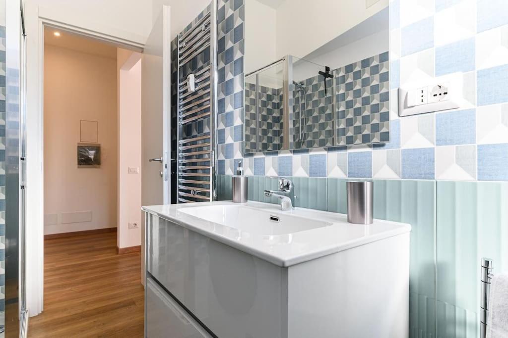 Ninfee 23 - In Apartment *